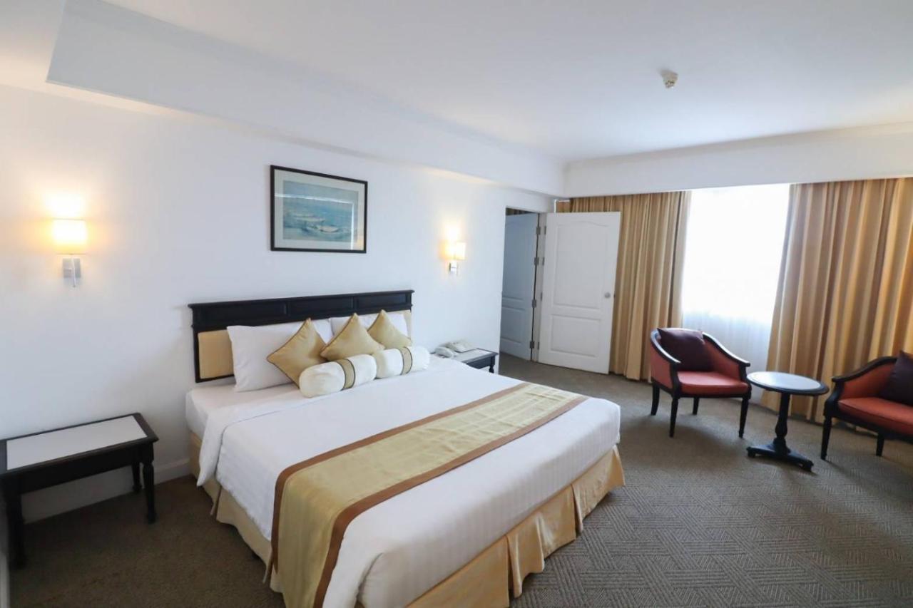 Hua Hin Grand Hotel And Plaza - Sha Extra Plus Room photo
